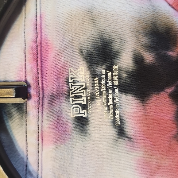 💥VS PINK LONG SLEEVE TEE💥 - Picture 3 of 6